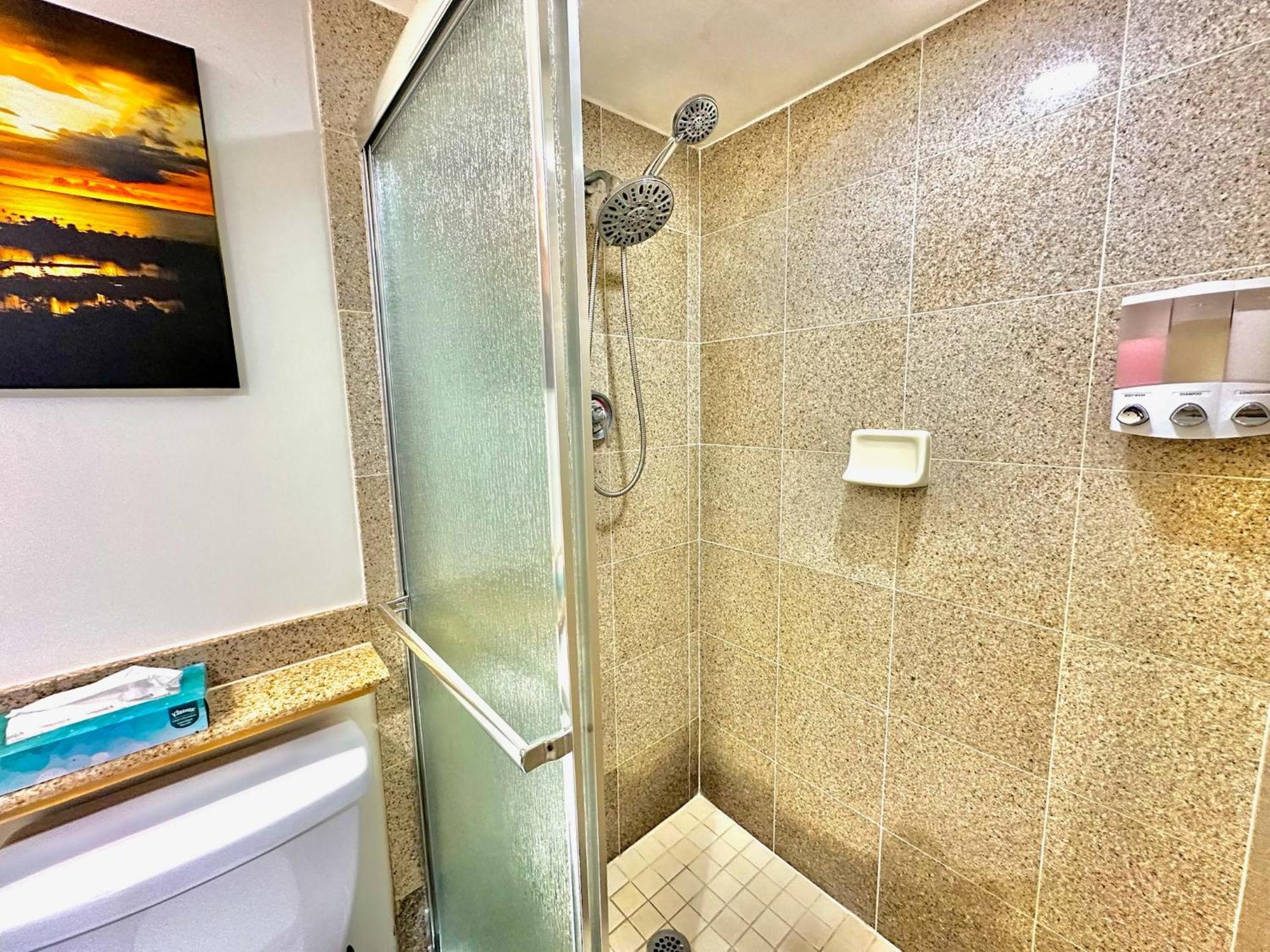 هونولولو Waikiki Beach Experience! Luxury Oceanview Suite! المظهر الخارجي الصورة