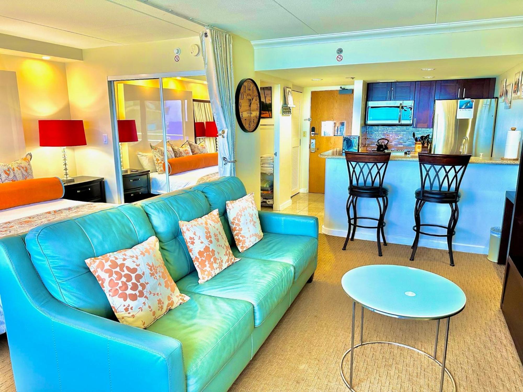 هونولولو Waikiki Beach Experience! Luxury Oceanview Suite! المظهر الخارجي الصورة