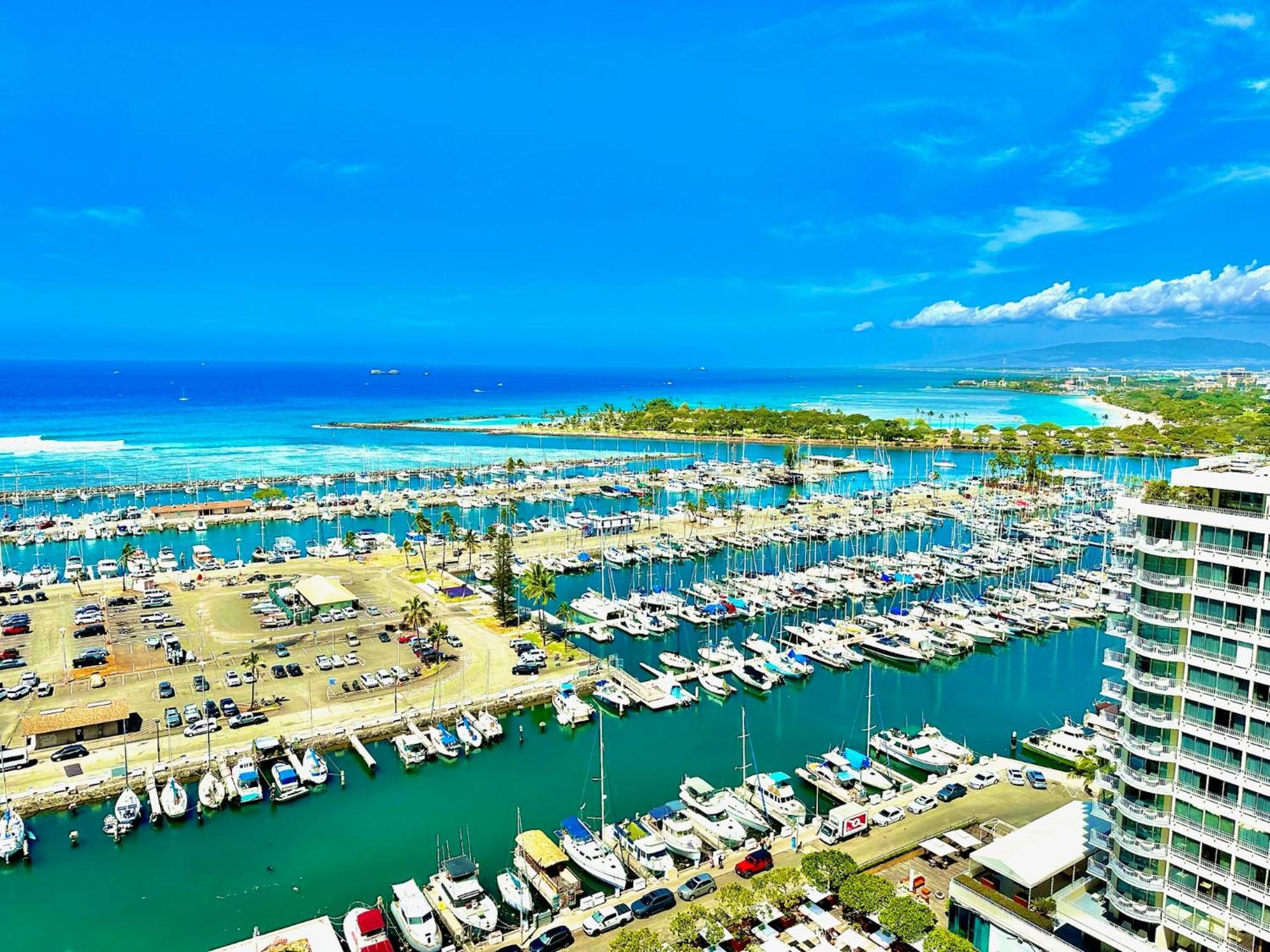 هونولولو Waikiki Beach Experience! Luxury Oceanview Suite! المظهر الخارجي الصورة