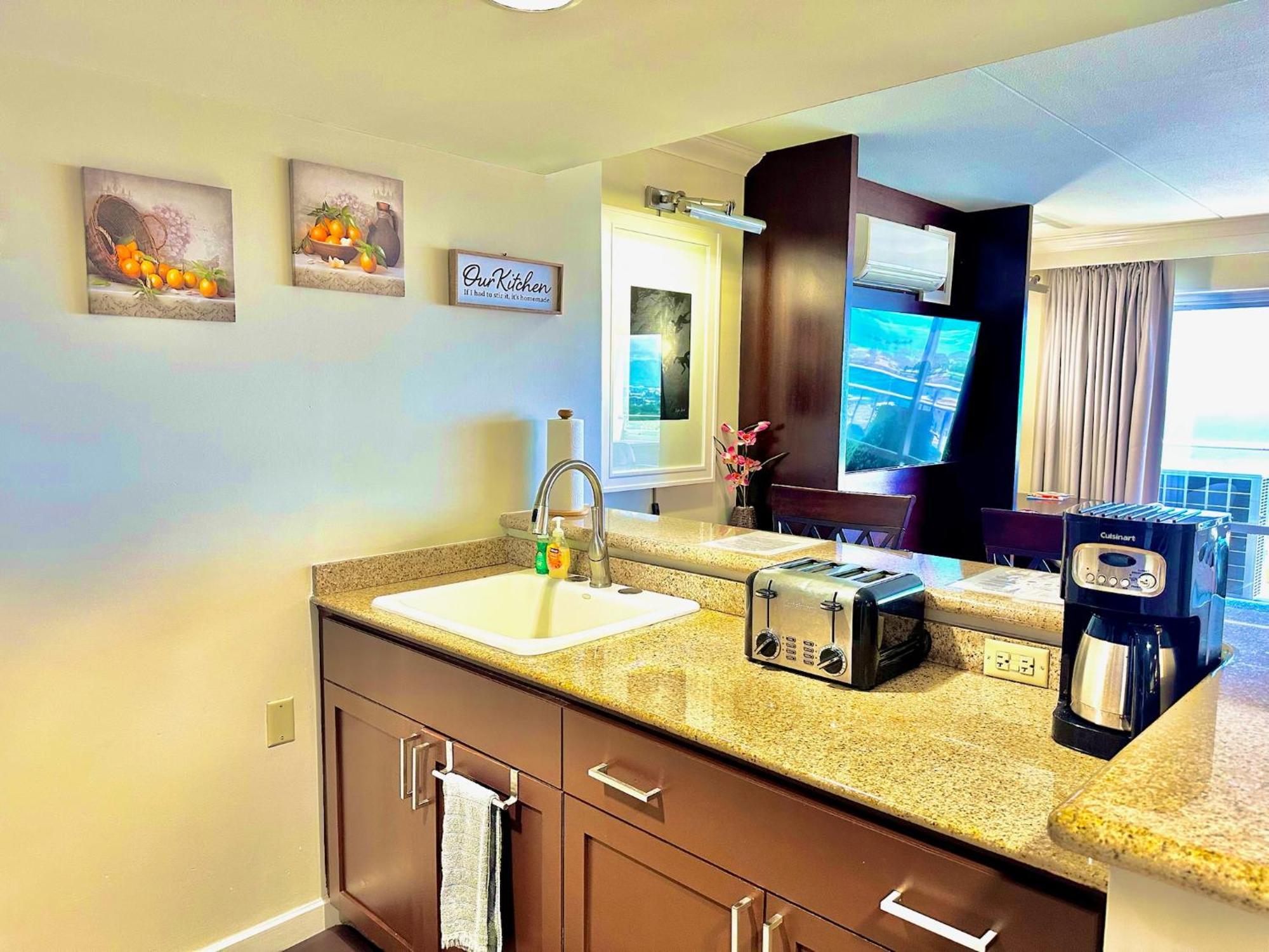 هونولولو Waikiki Beach Experience! Luxury Oceanview Suite! المظهر الخارجي الصورة