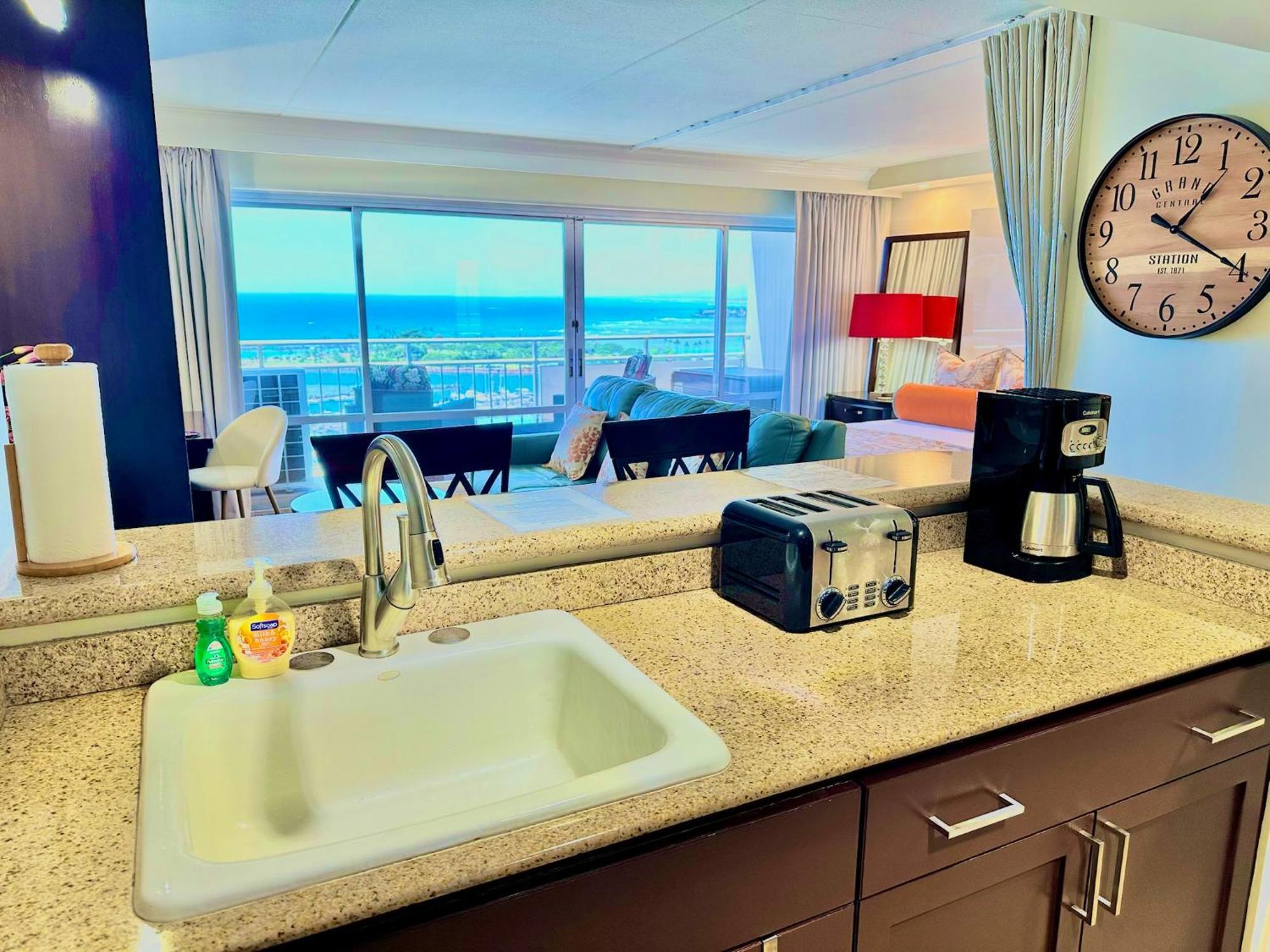 هونولولو Waikiki Beach Experience! Luxury Oceanview Suite! المظهر الخارجي الصورة