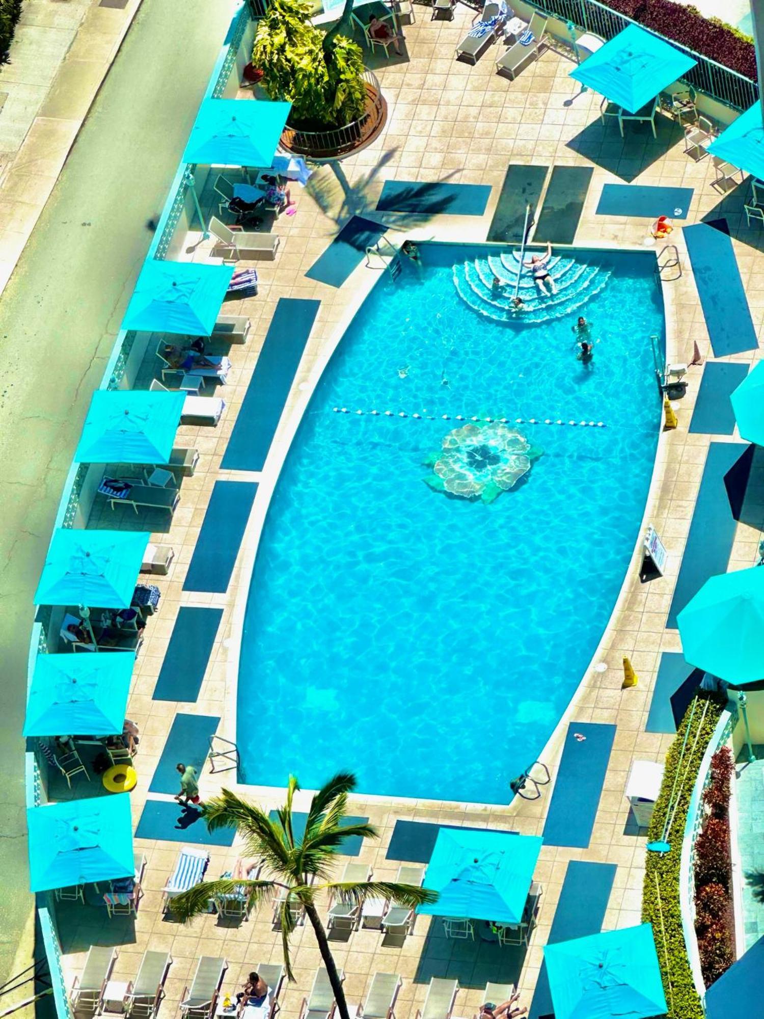 هونولولو Waikiki Beach Experience! Luxury Oceanview Suite! المظهر الخارجي الصورة