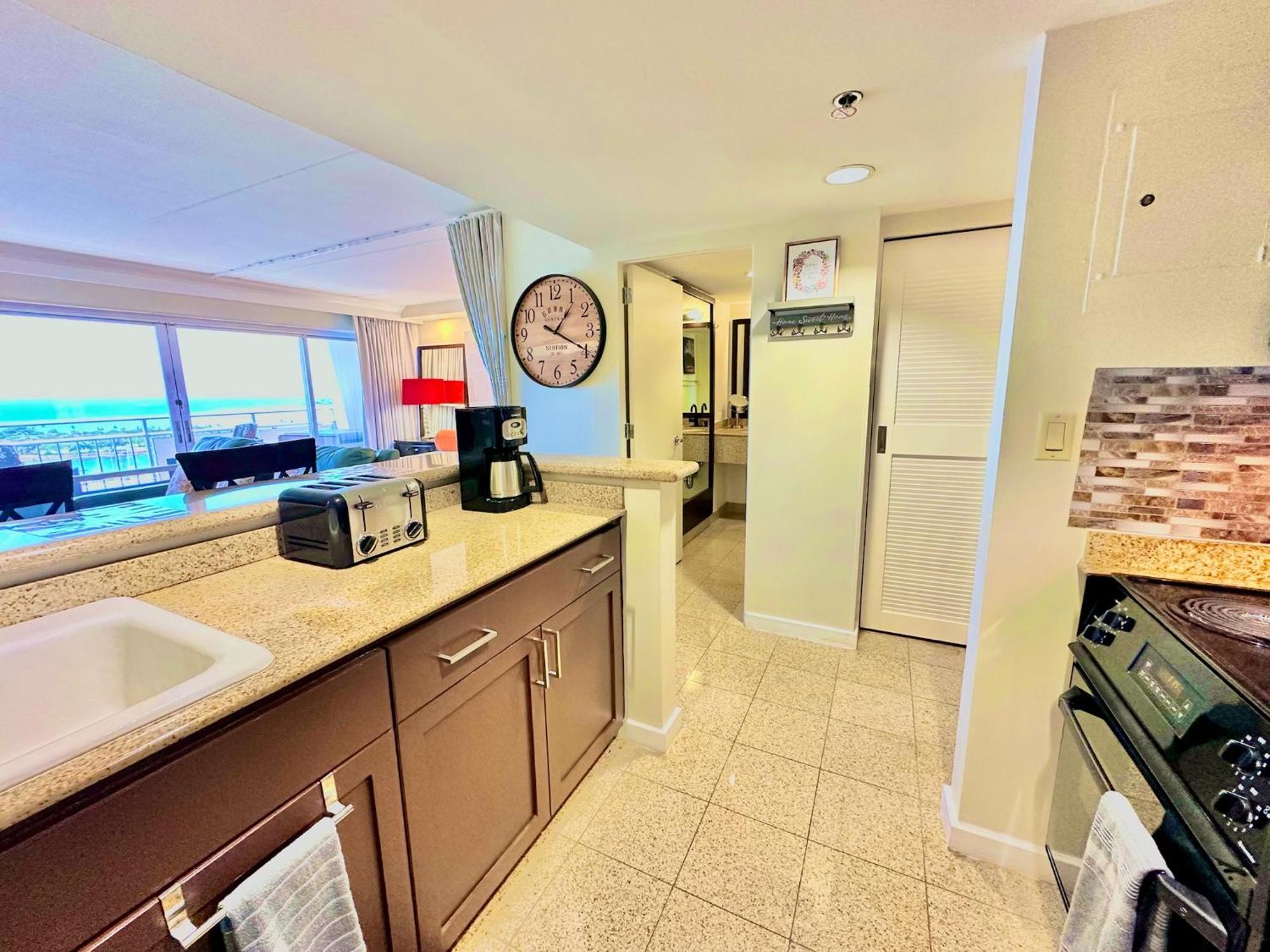 هونولولو Waikiki Beach Experience! Luxury Oceanview Suite! المظهر الخارجي الصورة